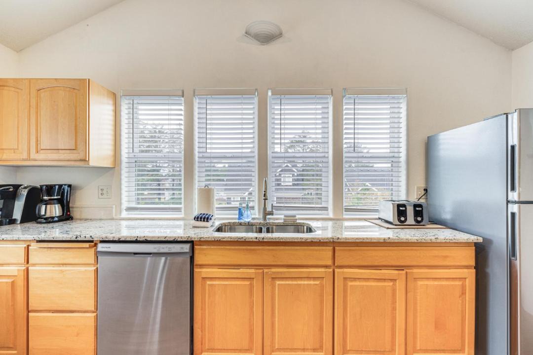 Photo of Kitchen in Rockaway Beach