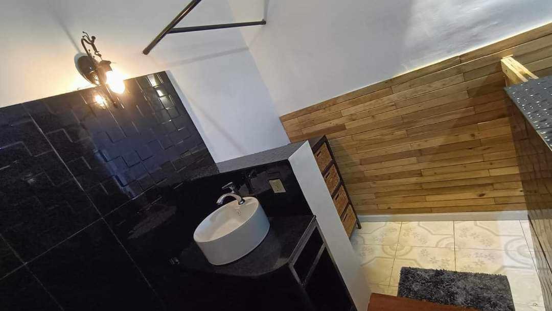 Photo of Bathroom in Daun Penh