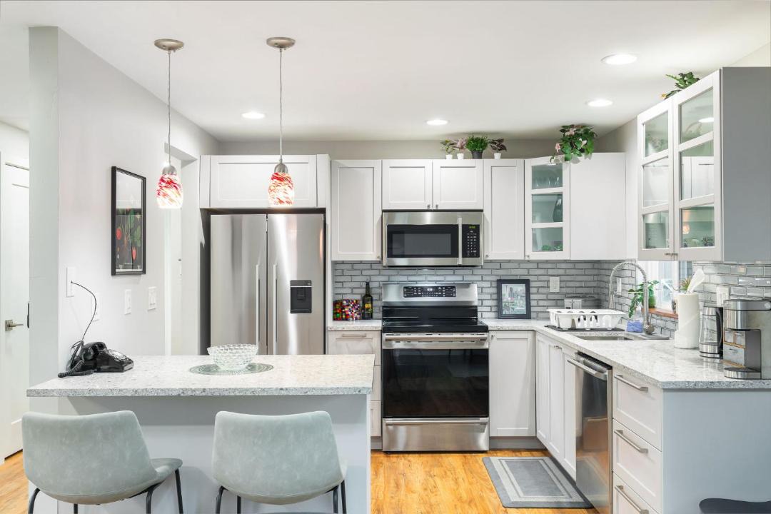 Photo of Kitchen in White Center