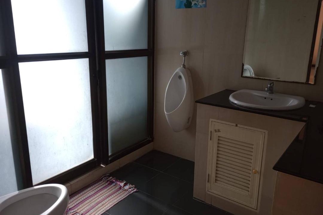 Photo of Bathroom in Khlong Thanon