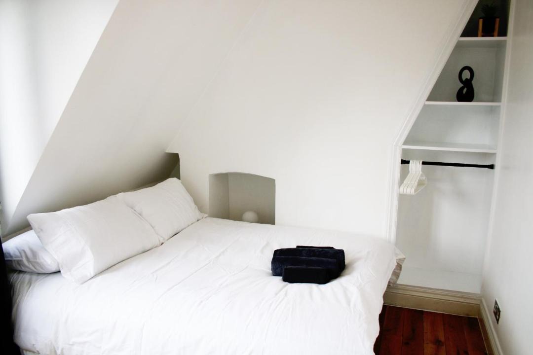 Photo of Bedroom in Homerton