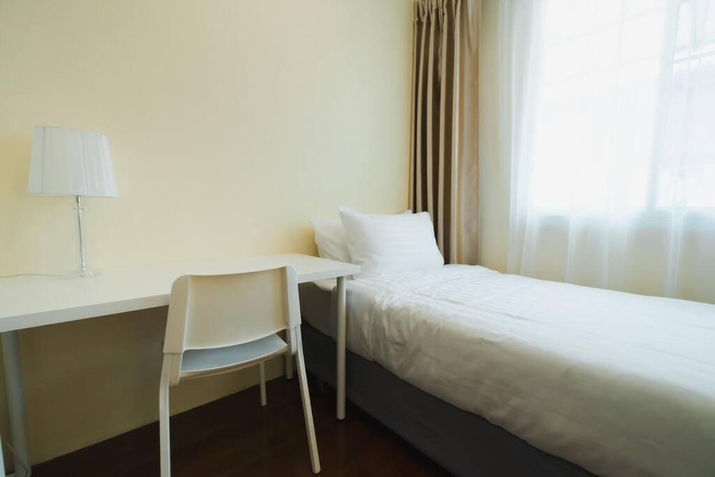 Photo of Bedroom in Yan Nawa