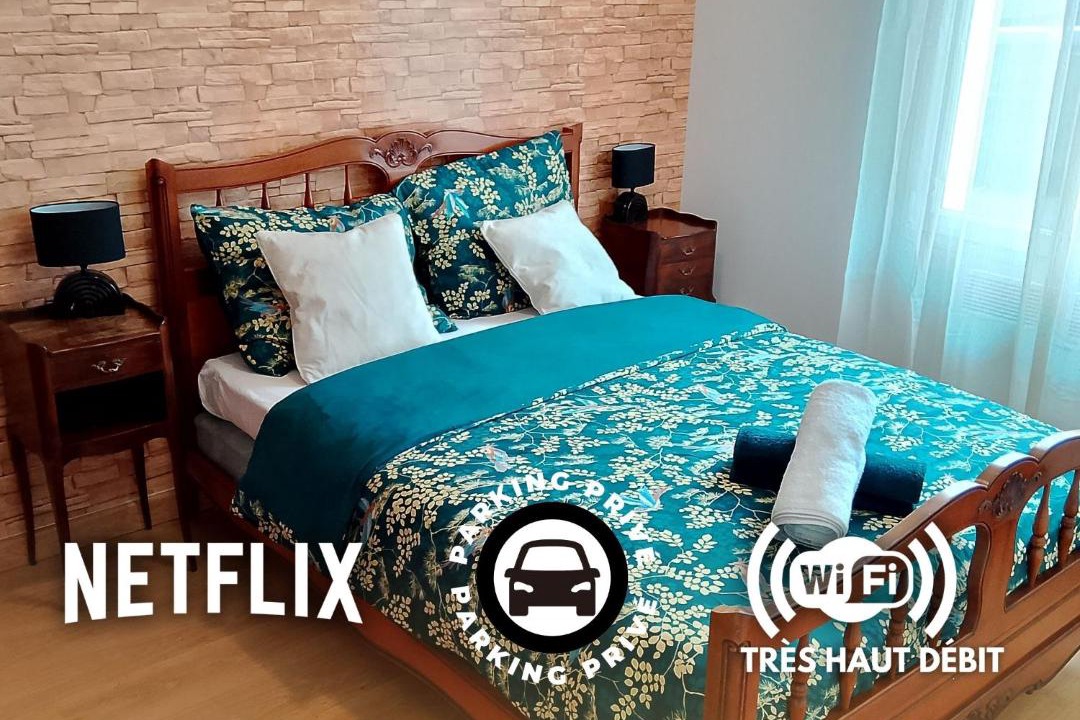 Photo of Bedroom in Carhaix-Plouguer