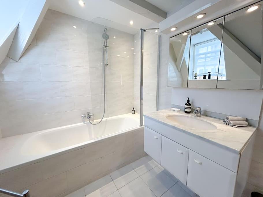 Photo of Bathroom in Amsterdam City Centre
