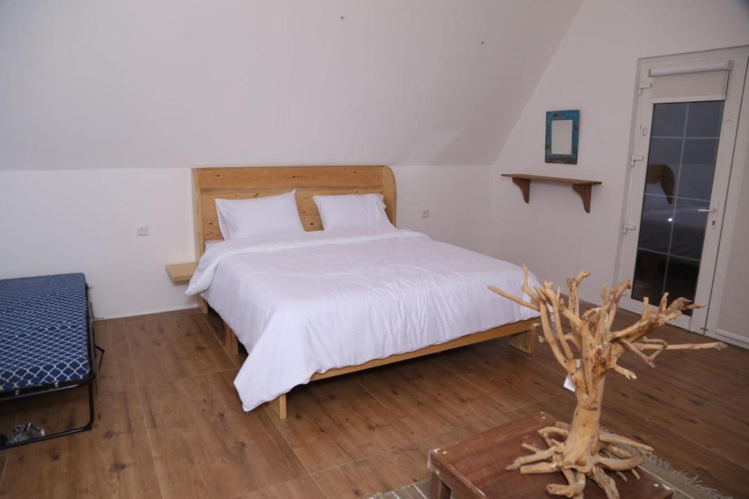 Photo of Bedroom in Mina Al Arab
