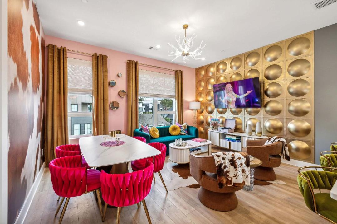 Photo of Livingroom in Talbot's Corner