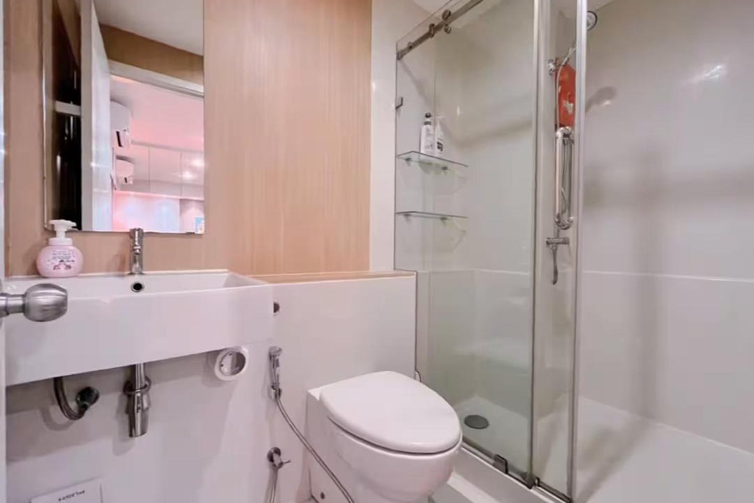 Photo of Bathroom in Thon Buri