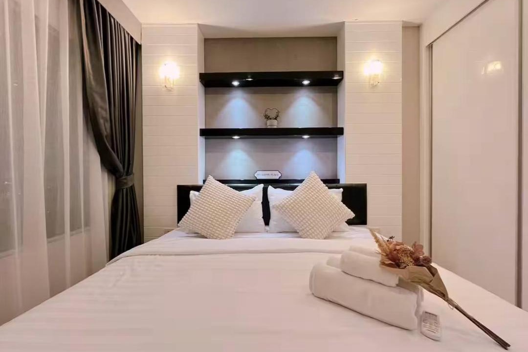 Photo of Bedroom in Thon Buri