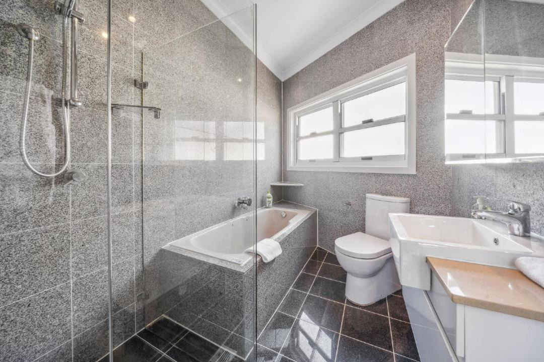 Photo of Bathroom in Katoomba