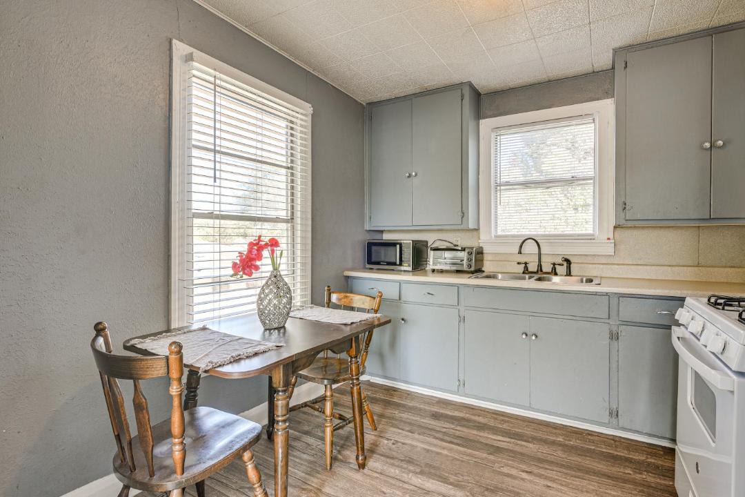 Photo of Kitchen in Lakeview  Jefferson County