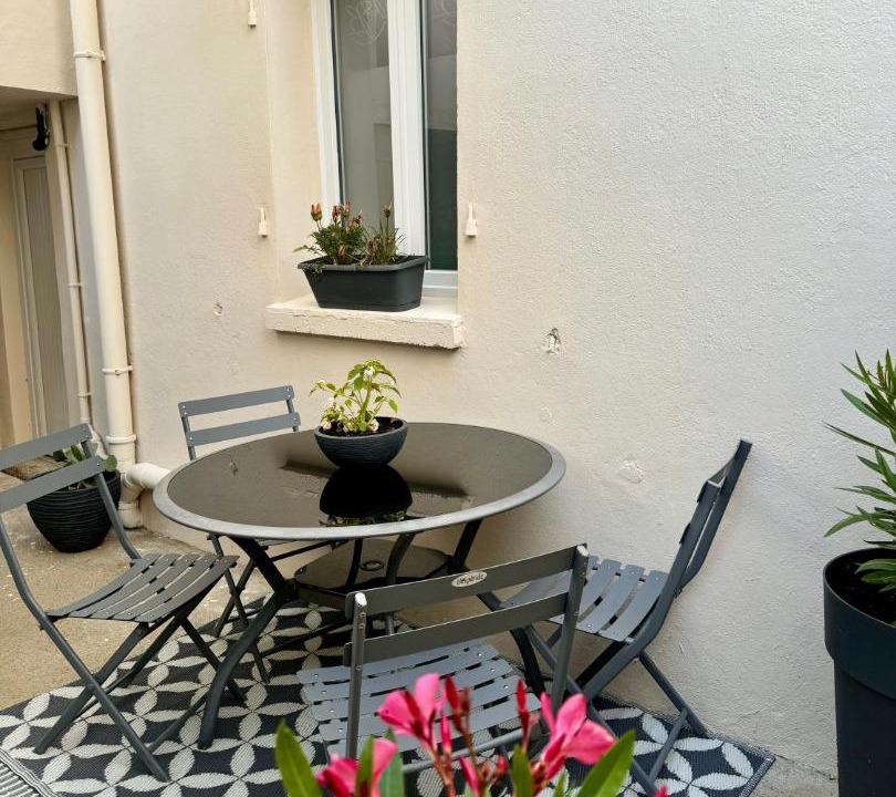 Photo of Patio Balcony in Chateauneuf-du-Faou