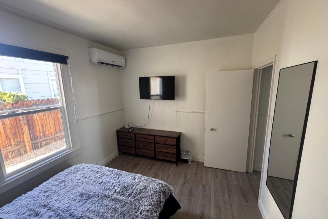 Photo of Bedroom in Midtown