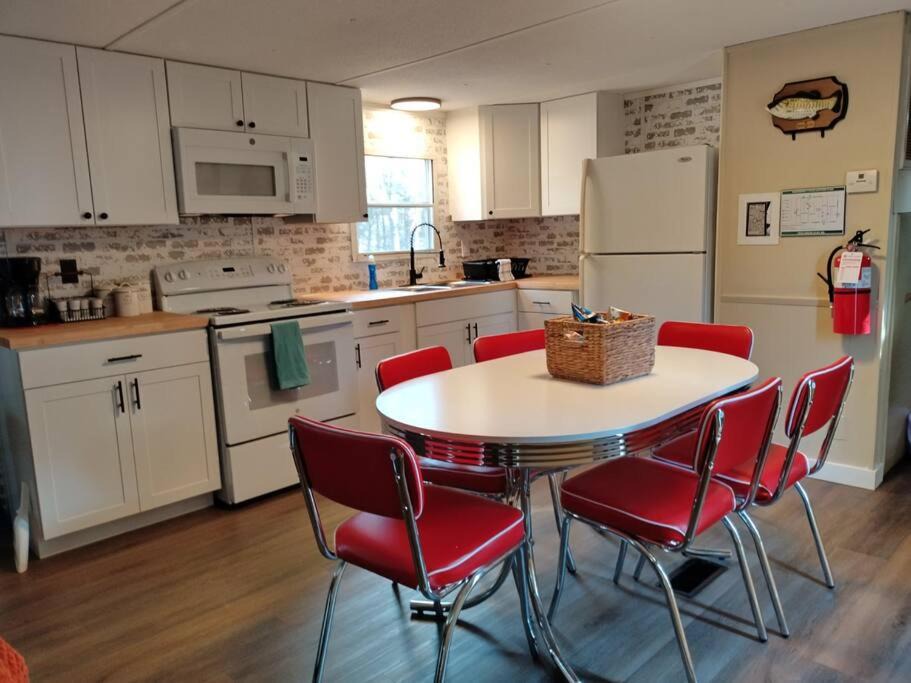 Photo of Kitchen in Scottsburg