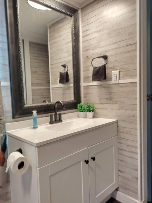 Photo of Bathroom in Scottsburg