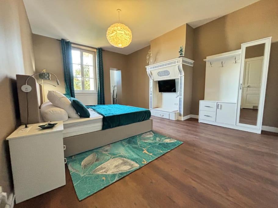 Photo of Bedroom in Limoges