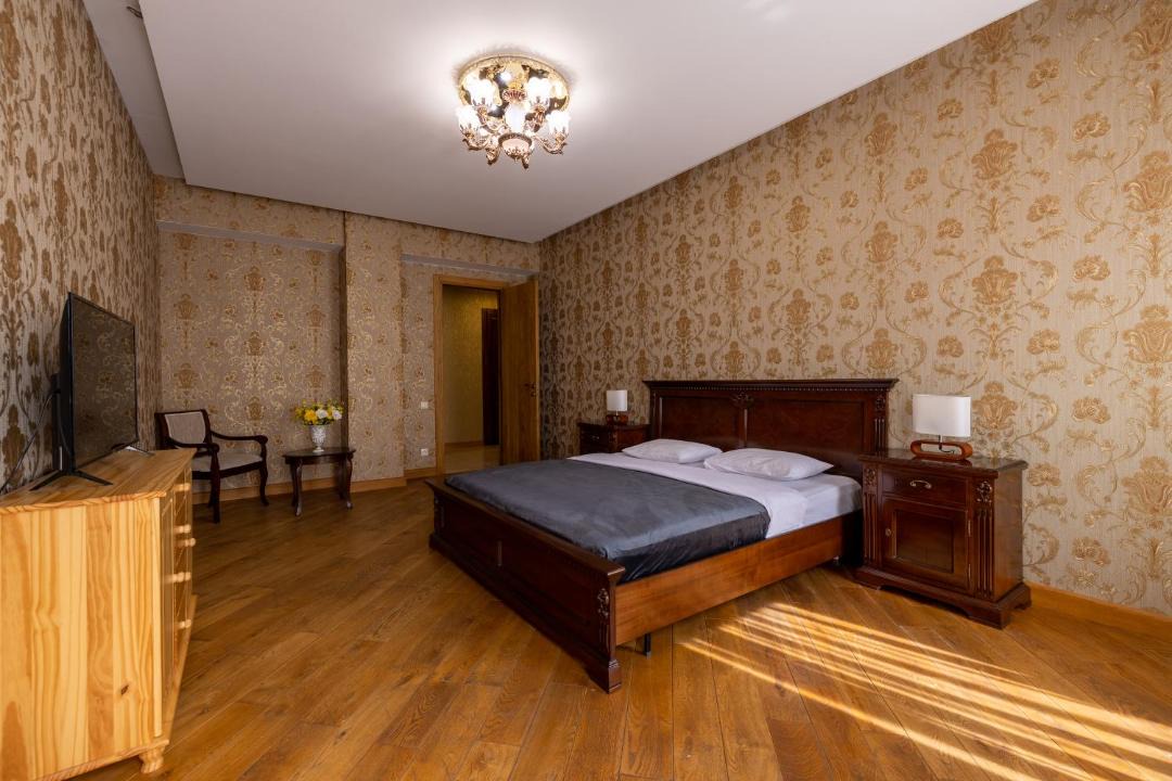 Photo of Bedroom in mtatsminda