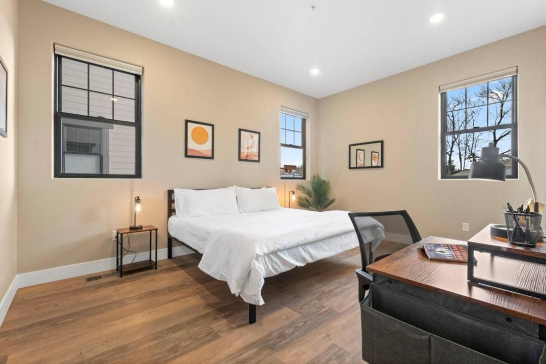 Photo of Bedroom in Midtown