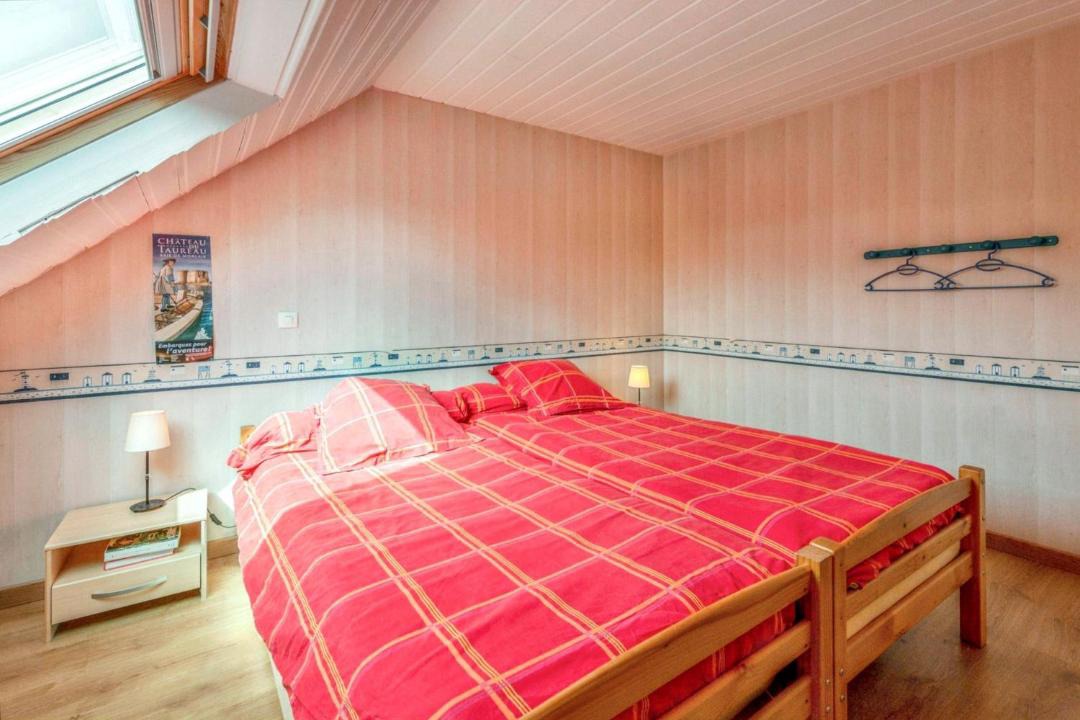 Photo of Bedroom in Saint-Pol-de-Leon