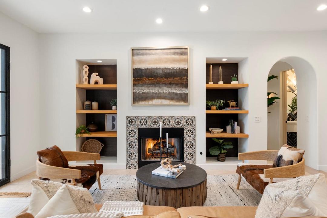 Photo of Livingroom in Camelback Park Estates