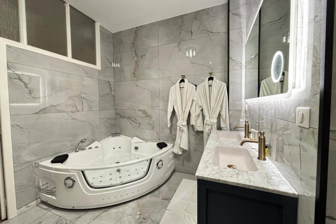 Photo of Bathroom in Limoges