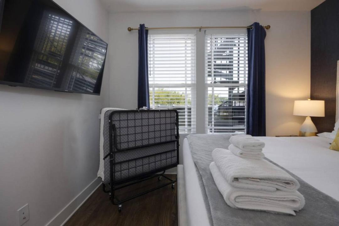 Photo of Bedroom in Hadley - Washington