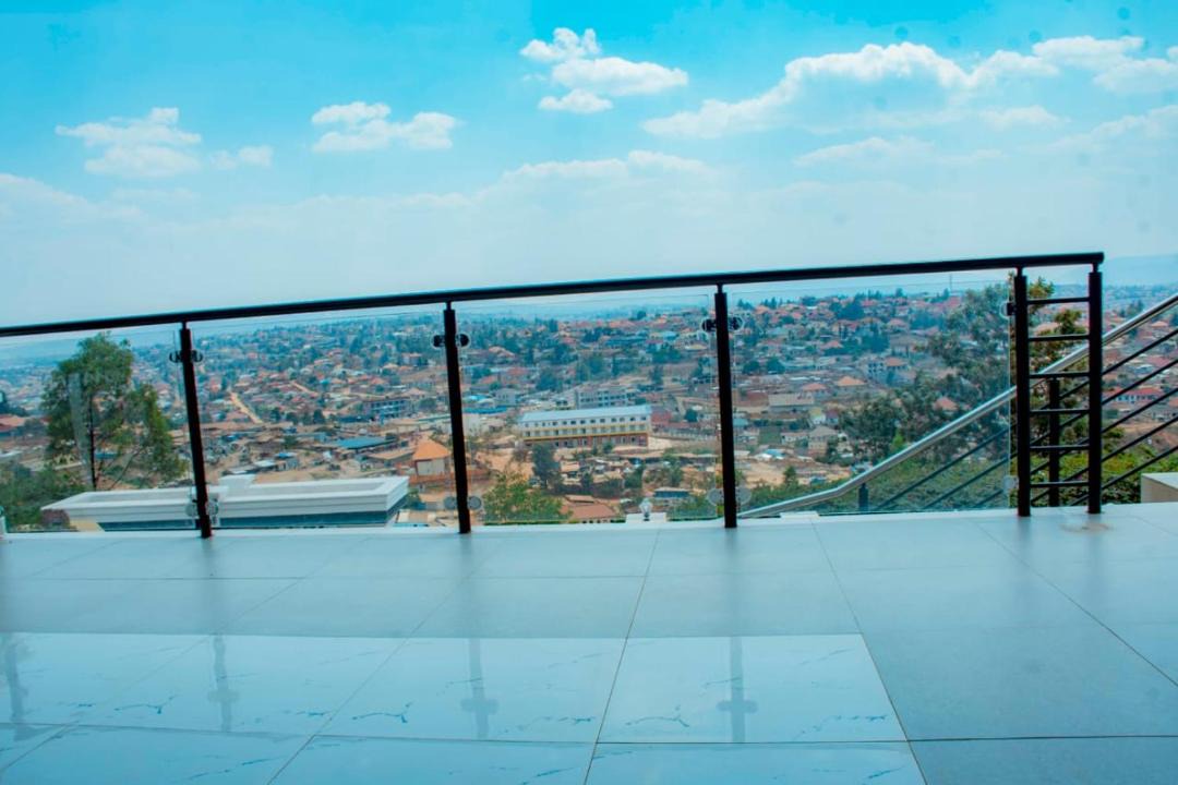 Photo of Patio Balcony in Gitarama