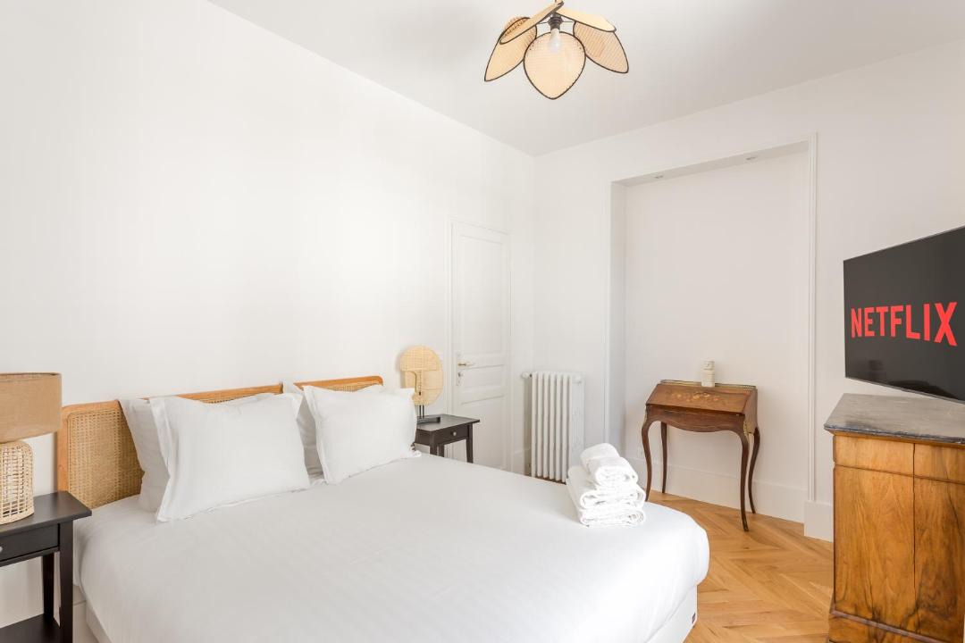 Photo of Bedroom in Notre-Dame-des-Champs