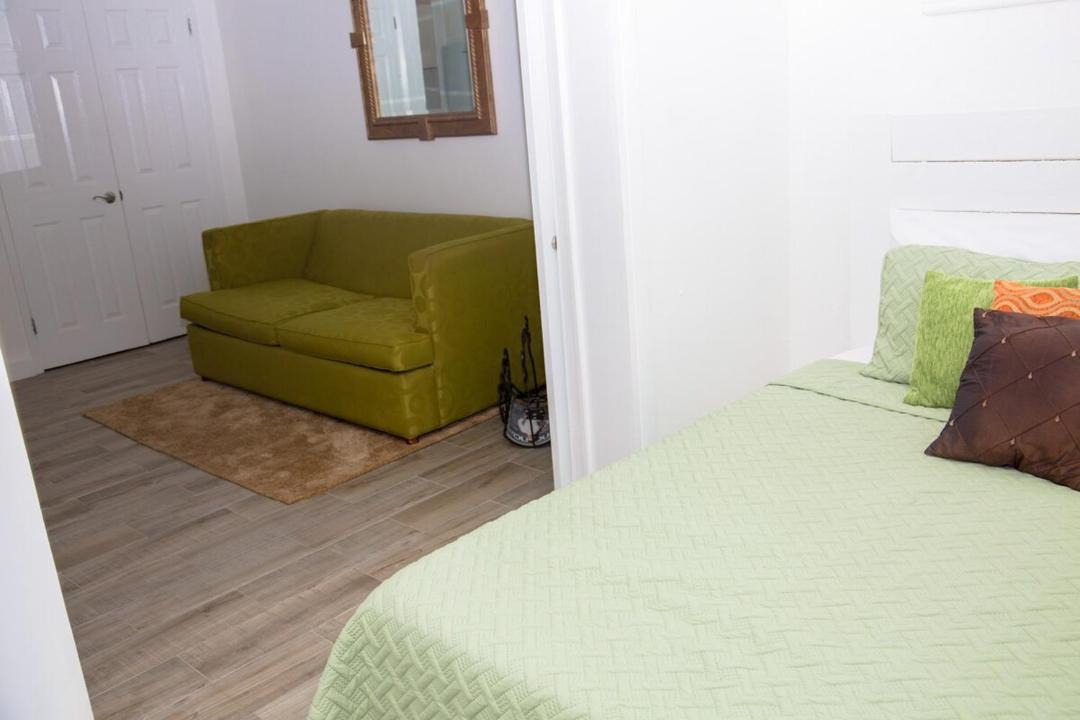 Photo of Bedroom in Nassau
