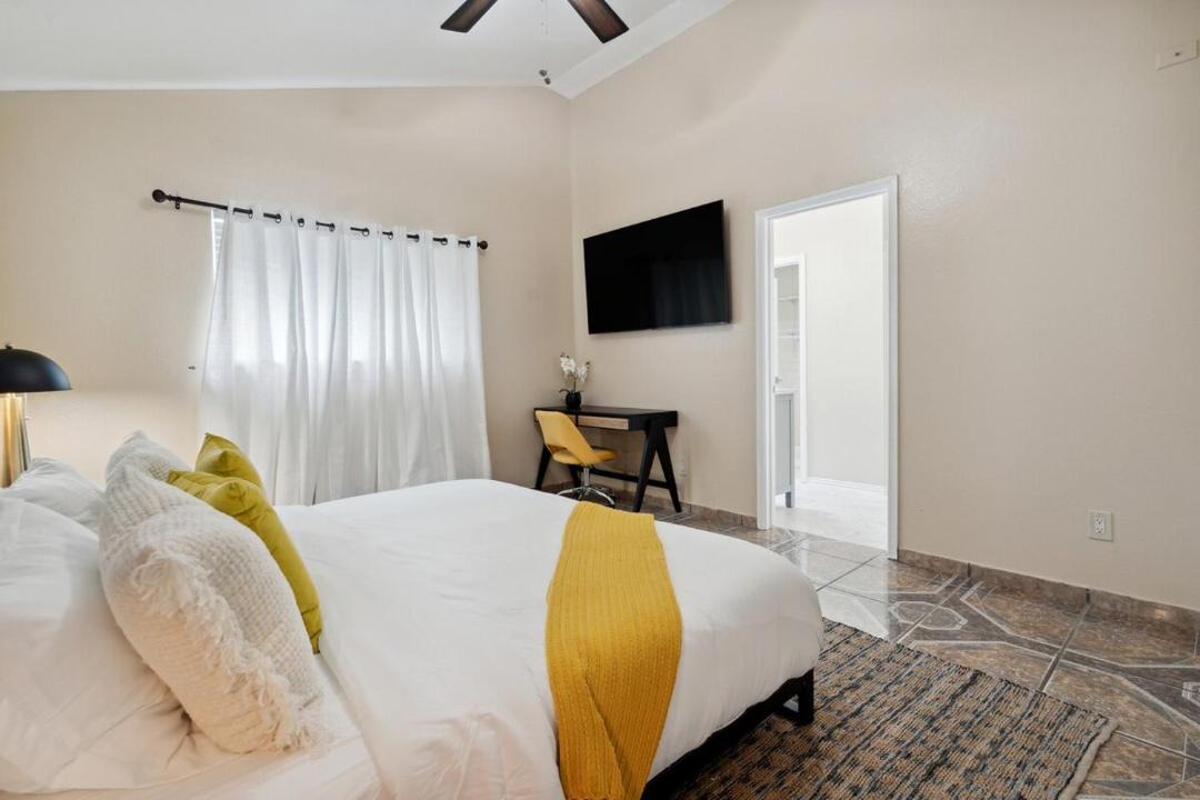 Photo of Bedroom in Euless