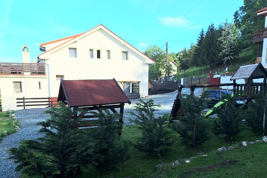 Photo of Others in Fertoboz