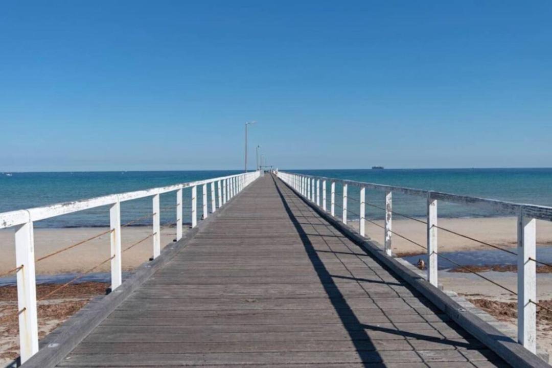 Photo of Others in Largs Bay
