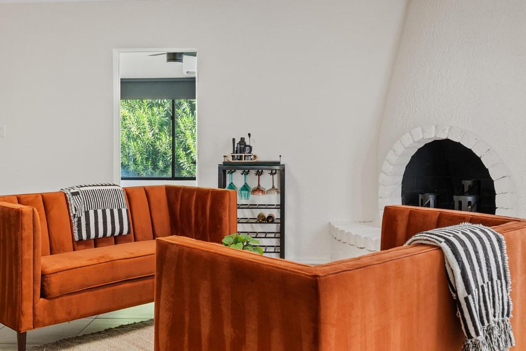 Photo of Livingroom in Raskin Estates