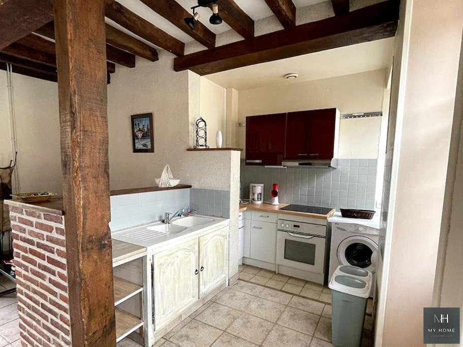Photo of Kitchen in Mauves-sur-Huisne