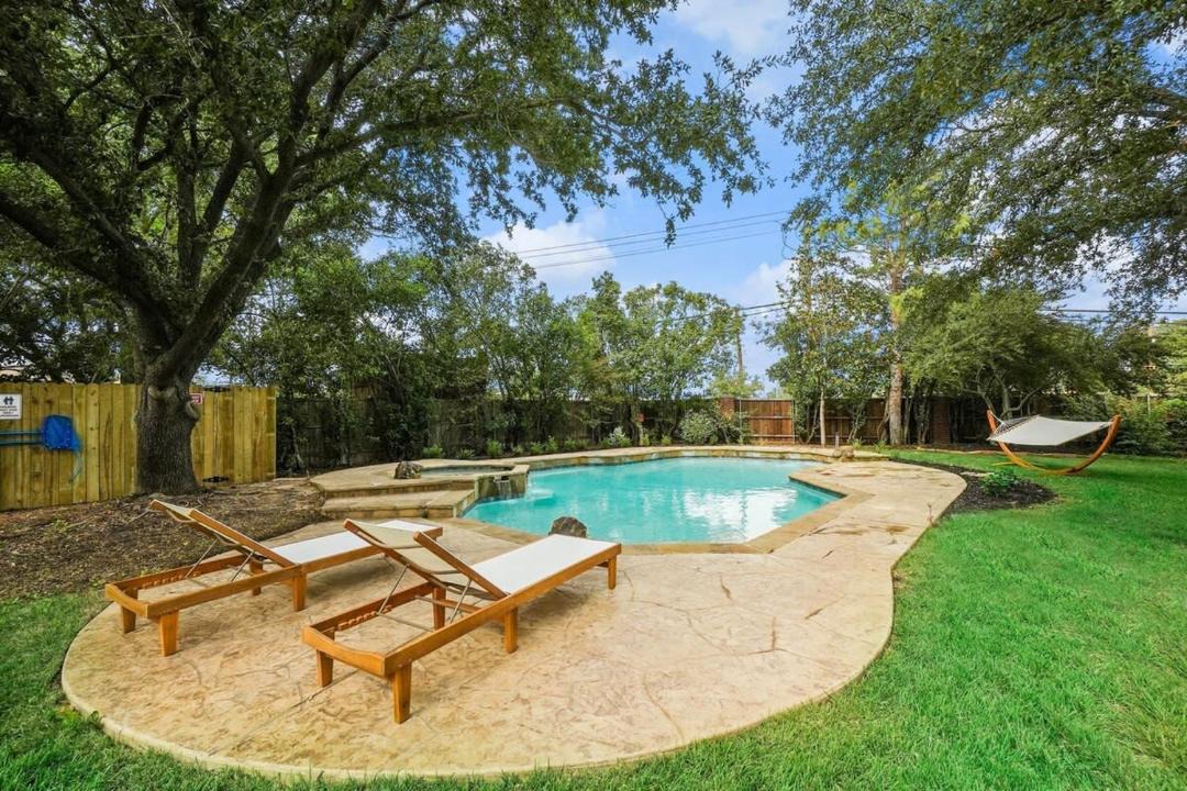 Photo of Others in Flower Mound