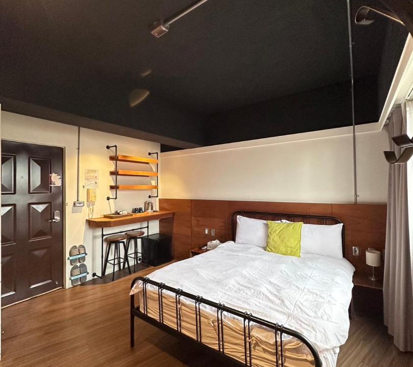 Photo of Bedroom in University District