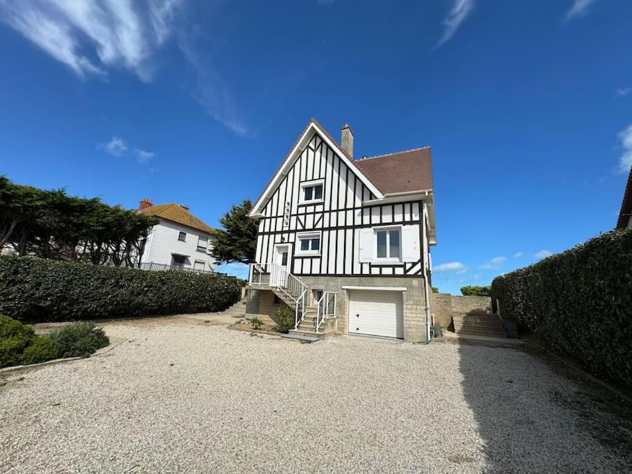 Photo of Others in Courseulles-sur-Mer