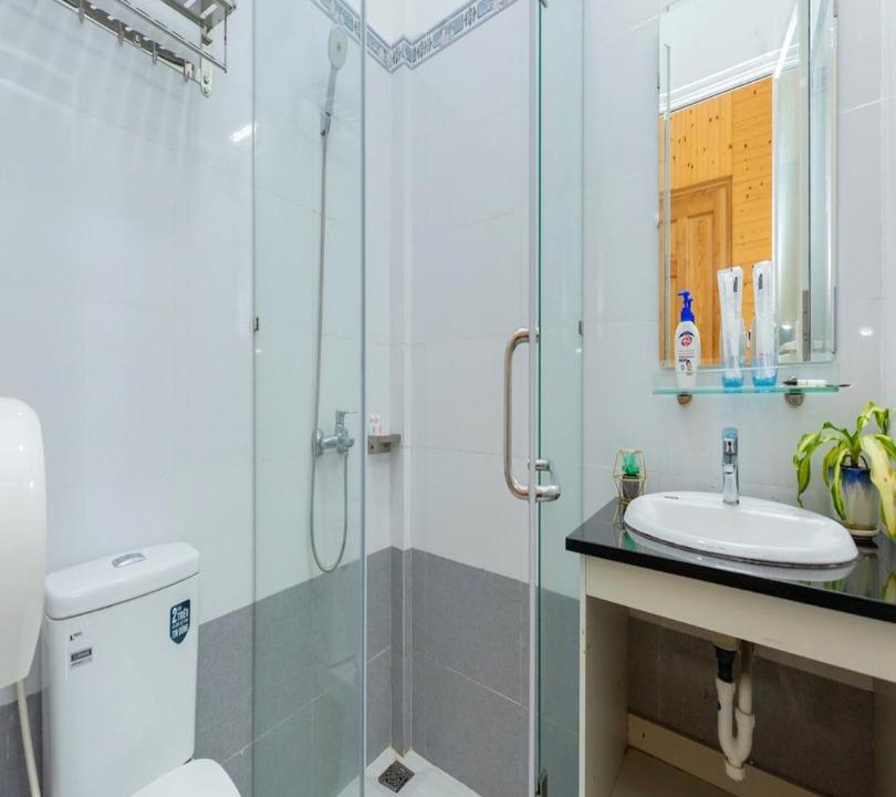 Photo of Bathroom in Phuong 10