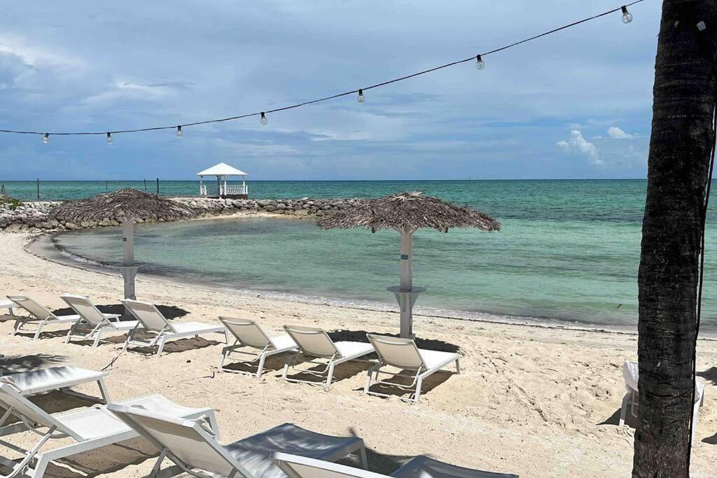 Photo of Others in Palm Cay