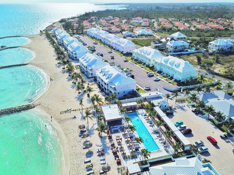 Photo of Others in Palm Cay