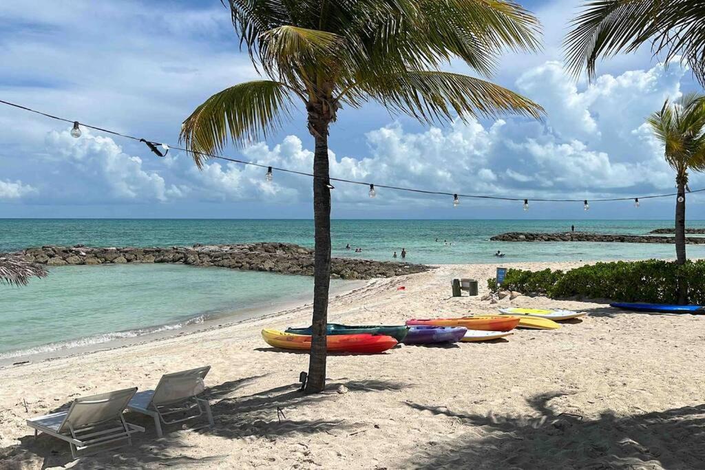 Photo of Others in Palm Cay