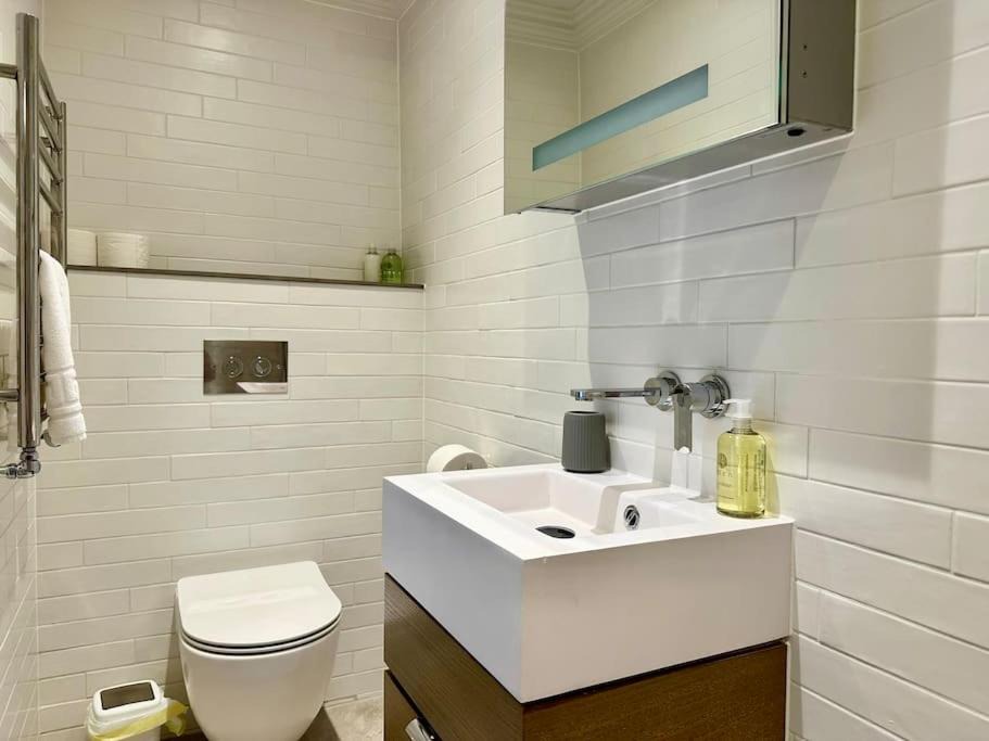 Photo of Bathroom in South Richmond