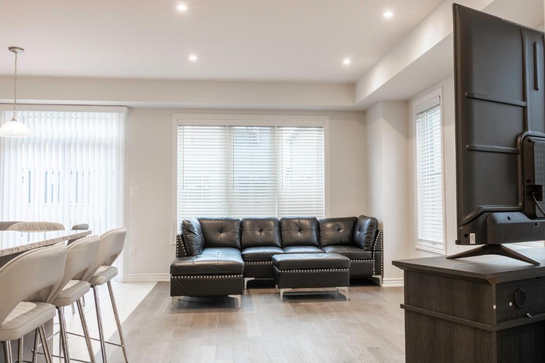 Photo of Livingroom in Thorold