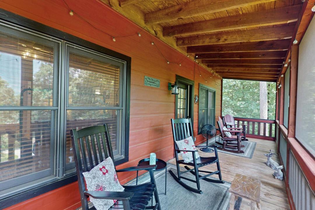 Photo of Patio Balcony in Young Harris