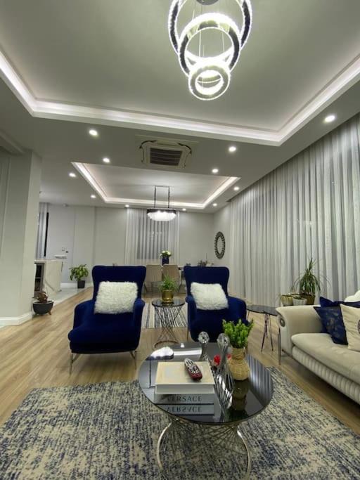Photo of Livingroom in Dosemealti