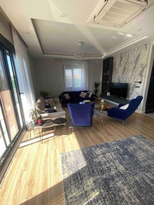 Photo of Livingroom in Dosemealti