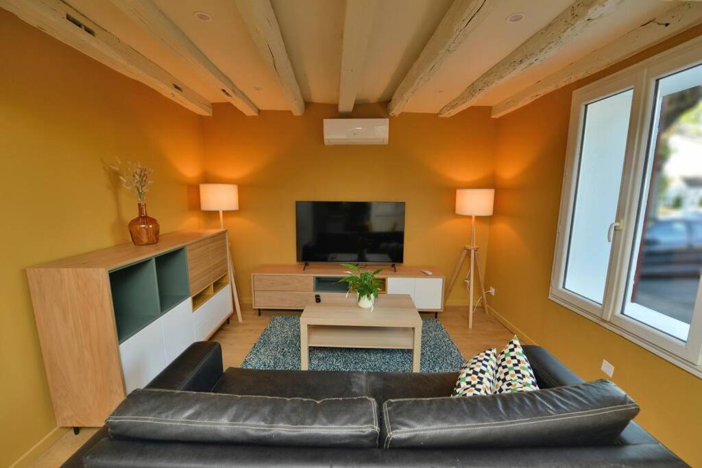 Photo of Livingroom in Nogent-le-Roi