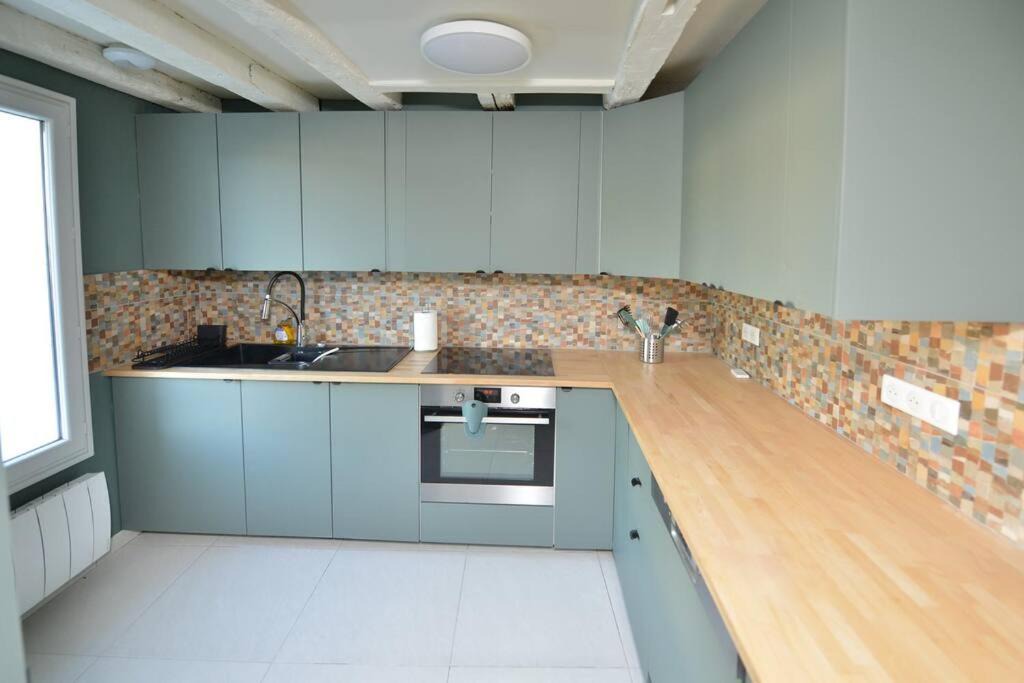 Photo of Kitchen in Nogent-le-Roi