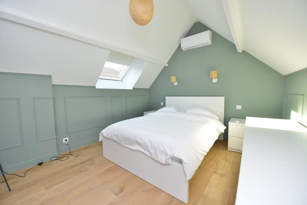 Photo of Bedroom in Nogent-le-Roi