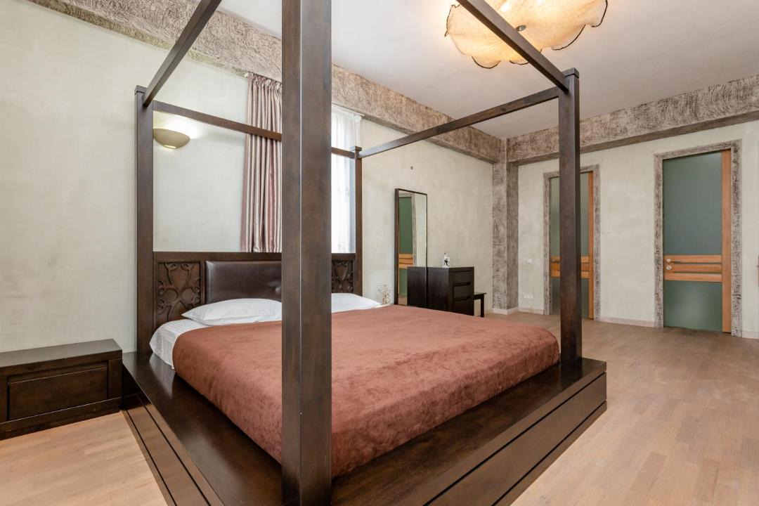 Photo of Bedroom in mtatsminda
