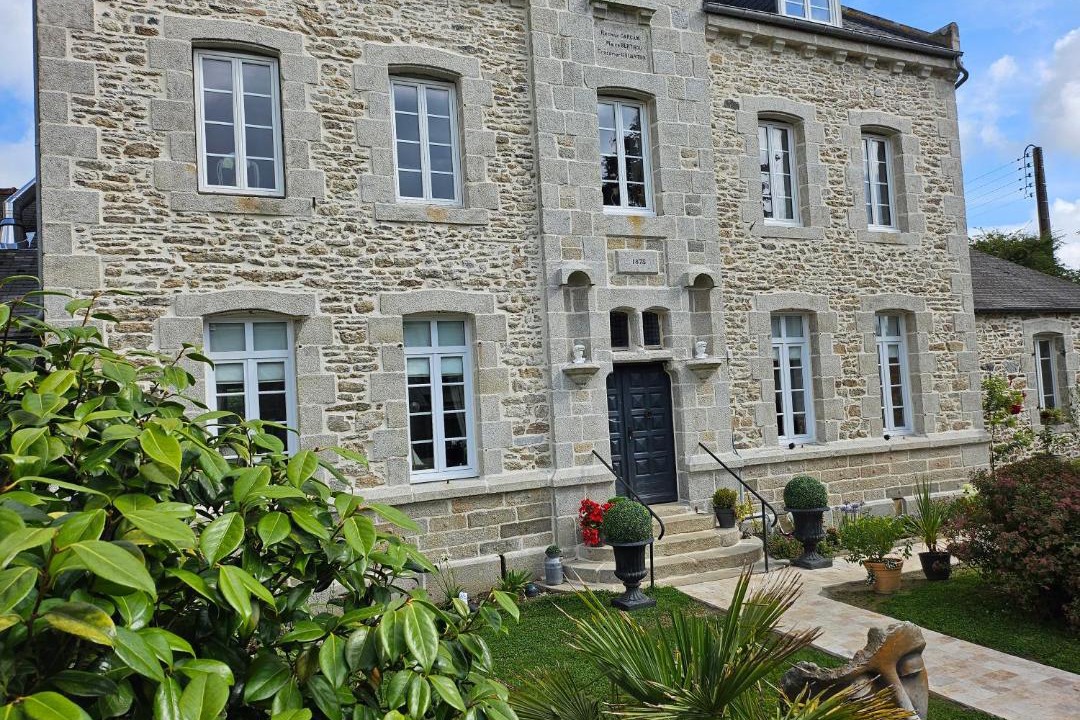 Photo of Buildings in Lanhouarneau